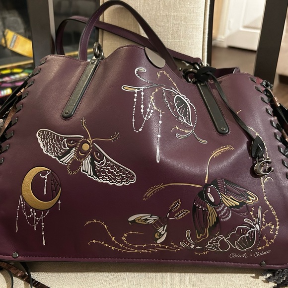 Coach x Chelsea Champlain Dreamer Tote 34 With Moth Tattoo - Picture 6 of 17
